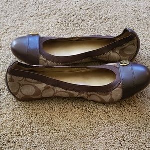 Coach flats